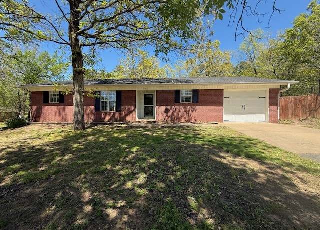 Property at 95 Logan Ln, Russellville, AR 72802, 3 beds, 2 baths