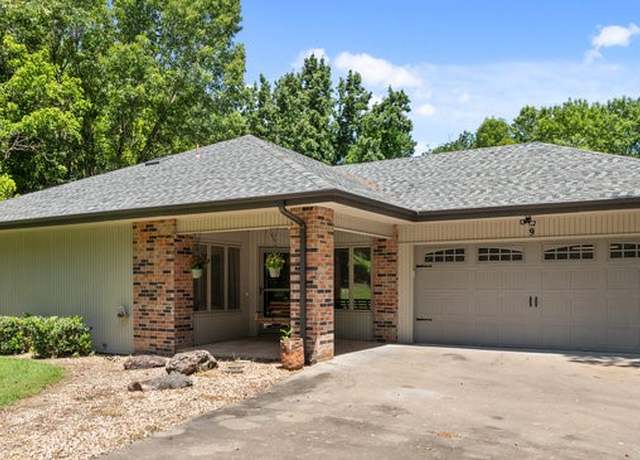 Property at 9 Forfar Ln, Bella Vista, AR 72715, 3 beds, 2 baths