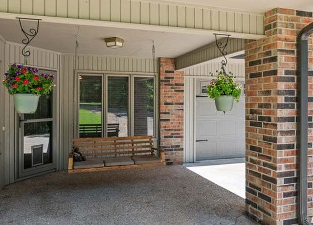Property at 9 Forfar Ln, Bella Vista, AR 72715, 3 beds, 2 baths