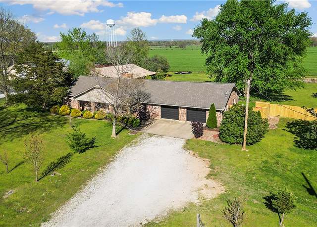 Property at 10213 E Highway 72, Bentonville, AR 72712, 2 beds, 4 baths