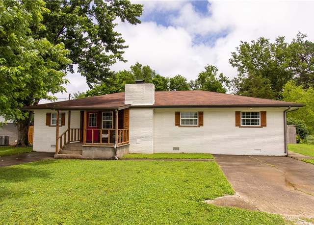 Property at 208 NW L St, Bentonville, AR 72712, 4 beds, 2 baths