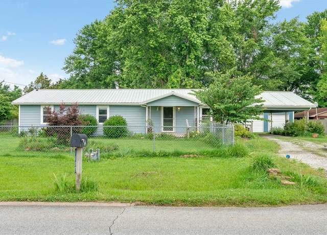 Property at 1885 Riverview Dr, Elkins, AR 72727, 3 beds, 2 baths