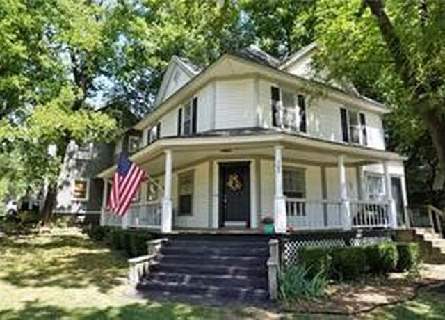 Property at 503 N Wright St, Siloam Springs, AR 72761, 3 beds, 1.5 baths