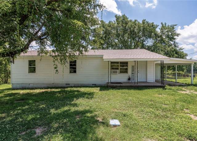 Property at 1046 Pleasant Hill Rd, Mulberry, AR 72947, 3 beds, 2 baths