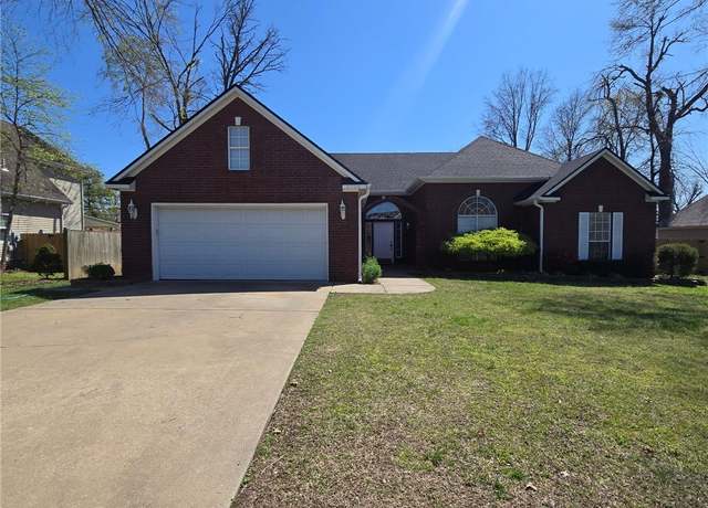 Property at 3706 Mockingbird Ln, Rogers, AR 72756, 4 beds, 2 baths