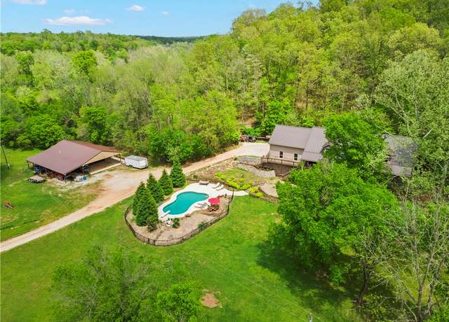 Property at 13248 N Old Wire Rd, Rogers, AR 72756, 6 beds, 5 baths