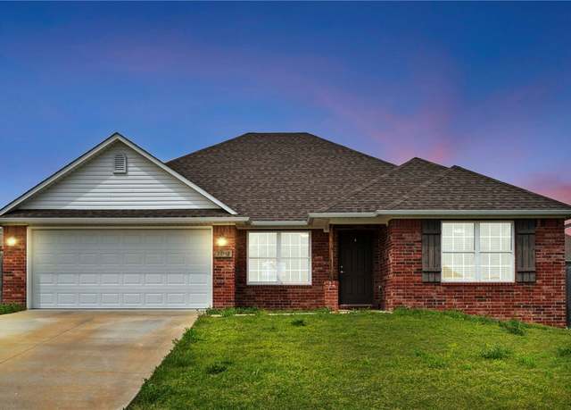 Property at 2108 Cedar Cir, Gentry, AR 72734, 4 beds, 2 baths