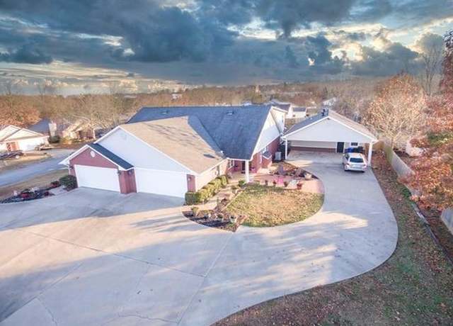 Property at 405-407 Rena Rd, Van Buren, AR 72956, 8 beds, 7 baths