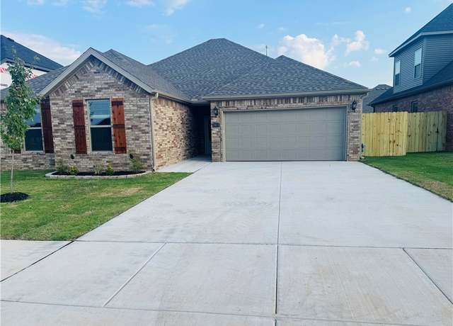 Property at 7003 High Mdw, Bentonville, AR 72713, 4 beds, 2 baths