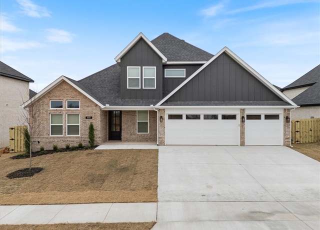 Property at 451 Silverview Ave, Centerton, AR 72719, 4 beds, 3 baths