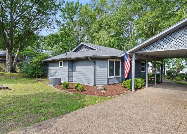 Property at 115 Jennifer Dr, Russellville, AR 72802, 2 beds, 2 baths