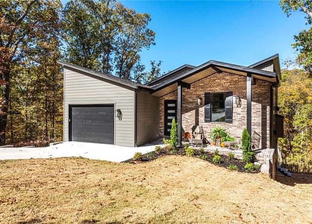 Property at 18 Basore Ln, Bella Vista, AR 72715, 3 beds, 2.5 baths