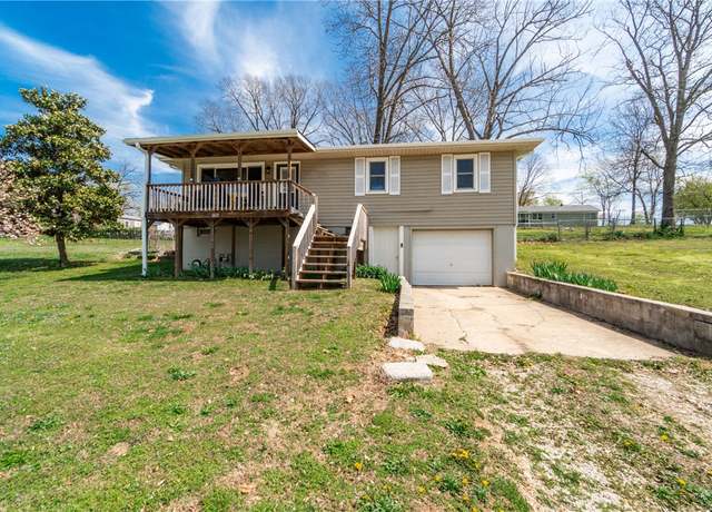 Property at 1421 Oakhill Dr, Cassville, MO 65625, 3 beds, 1 bath