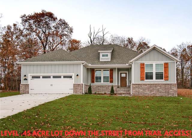 Property at 1 Donna Ln, Bella Vista, AR 72715, 4 beds, 2 baths