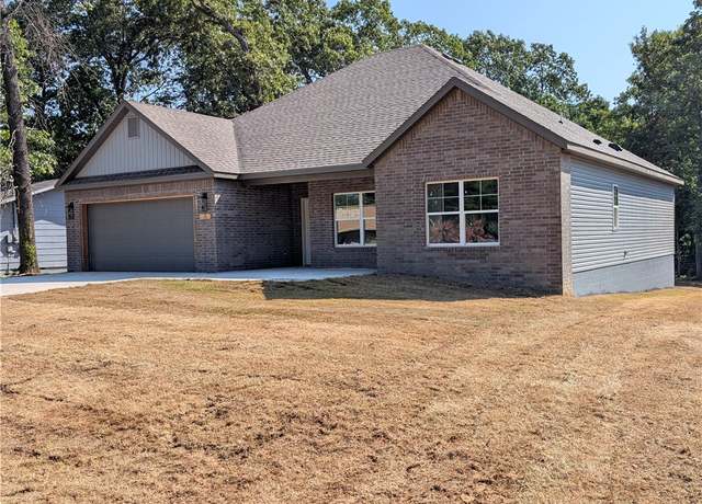Property at 3 Ulverston Dr, Bella Vista, AR 72714, 3 beds, 2 baths