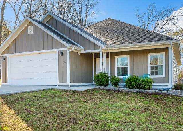 Property at 33 Penzance Dr, Bella Vista, AR 72714, 3 beds, 2 baths