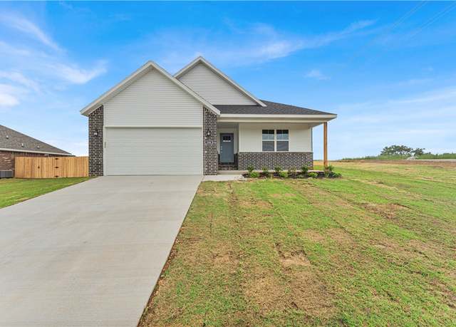 Property at 286 Tonya Loop, Huntsville, AR 72740, 4 beds, 2 baths