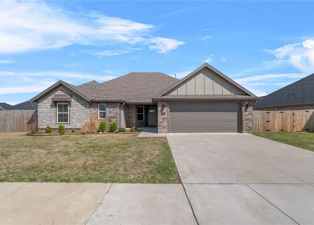 Property at 890 Fair Oaks St, Tontitown, AR 72762, 4 beds, 2 baths