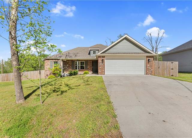 Property at 34 Dirleton Dr, Bella Vista, AR 72715, 2 beds, 2 baths