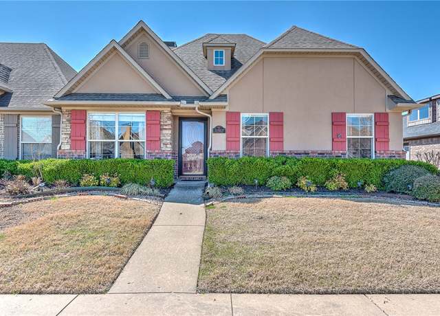Property at 3207 SW Stonepoint Ave, Bentonville, AR 72712, 3 beds, 2 baths