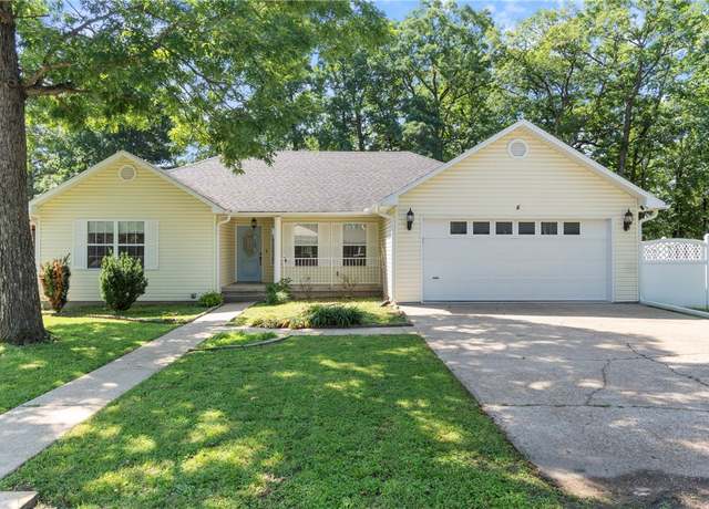 Property at 4 Hillcrest Dr, Holiday Island, AR 72631, 3 beds, 2 baths