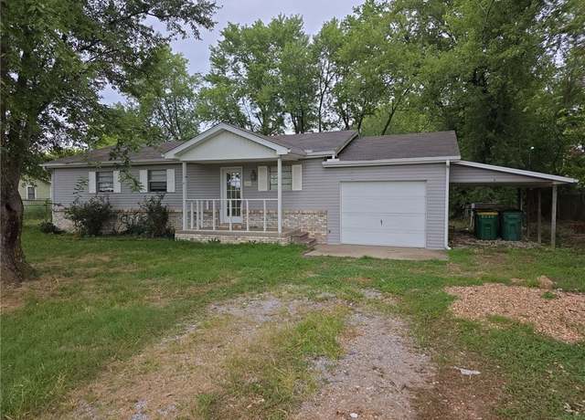 Property at 3244 Quail Ln, Springdale, AR 72764, 3 beds, 1 bath
