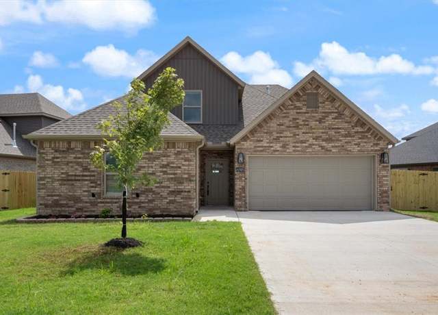 Property at 6505 SW Acacia St, Bentonville, AR 72713, 4 beds, 3 baths