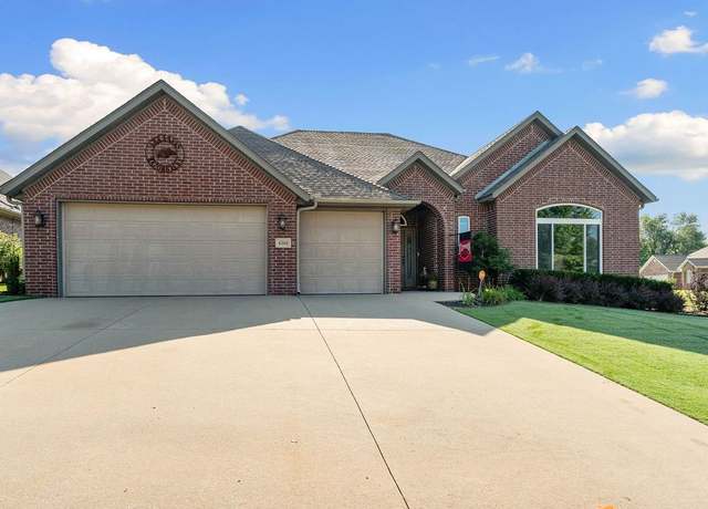 Property at 4302 Kensington Ave, Bentonville, AR 72712, 4 beds, 2.5 baths