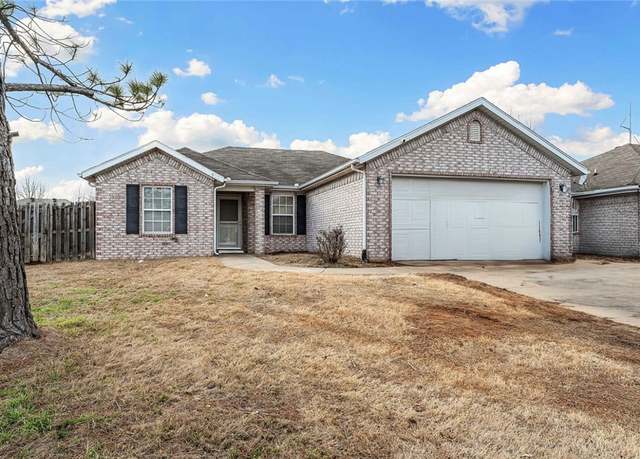 Property at 900 SW River Rock St, Bentonville, AR 72712, 3 beds, 2 baths