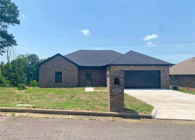 Property at 2801 N Louisville Ave, Russellville, AR 72802, 3 beds, 2 baths