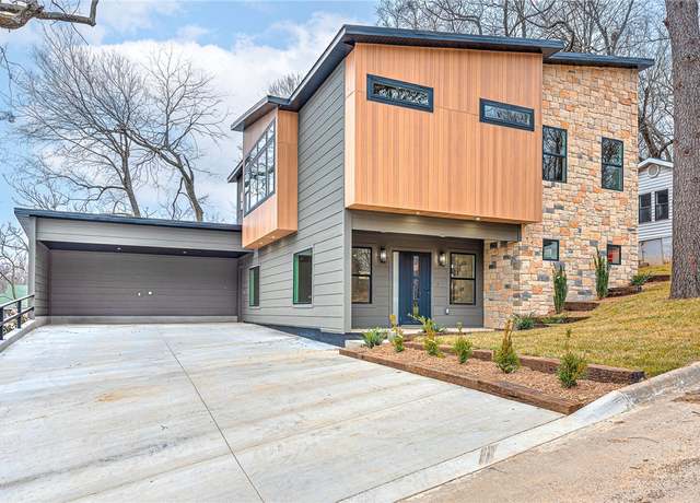 Property at 567 Blair Ave, Fayetteville, AR 72701, 4 beds, 2.5 baths