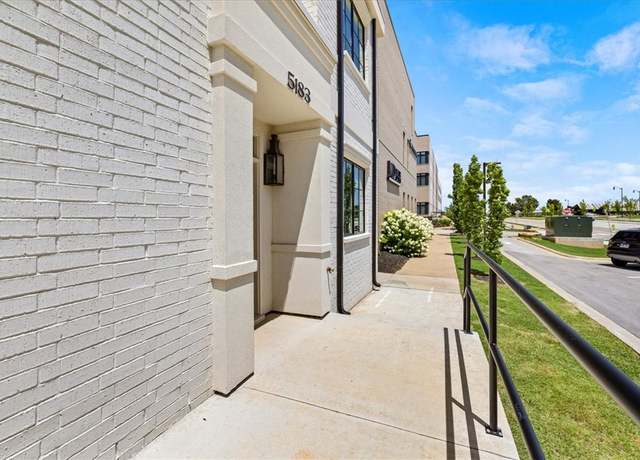 Property at 5183 W Pauline Whitaker Pkwy, Rogers, AR 72758, 3 beds, 3.5 baths