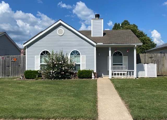 Property at 205 SE 18th St, Bentonville, AR 72712, 2 beds, 2 baths
