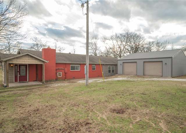 Property at 881 Lawhorn Rd, Anderson, MO 64831, 5 beds, 3 baths