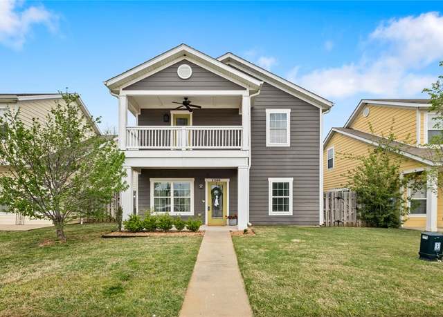Property at 2306 SW Juniper Ave, Bentonville, AR 72713, 3 beds, 2.5 baths