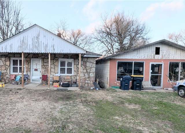 Property at 901 & 903 E Prospect Ave, Harrison, AR 72601, 2 beds, 1 bath