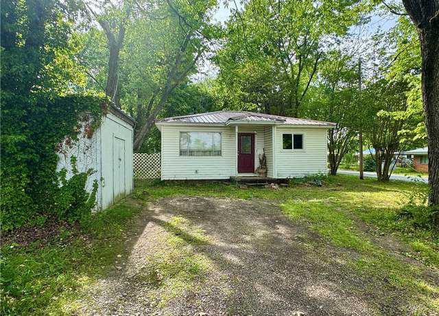 Property at 1000 S Ithaca, Russellville, AR 72801, 2 beds, 2 baths