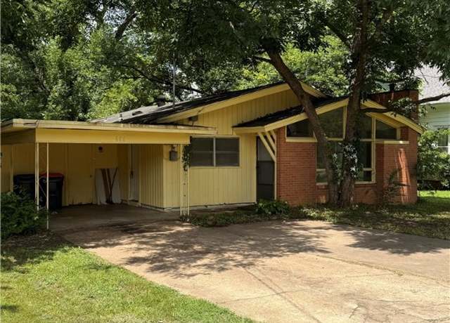 Property at 606 S Glenwood Ave, Russellville, AR 72801, 3 beds, 1 bath