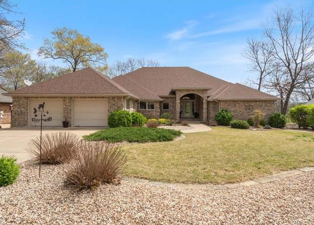 Property at 16 Ellwood Cir, Bella Vista, AR 72715, 3 beds, 2.5 baths