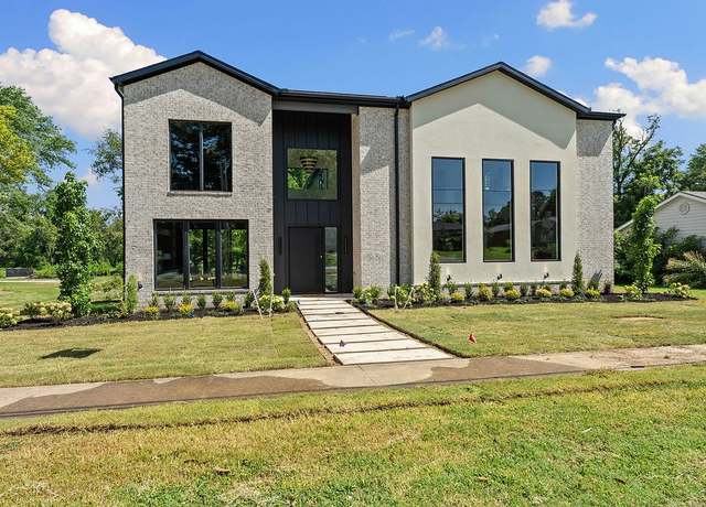 Property at 903 NE 2nd St, Bentonville, AR 72712, 6 beds, 4.5 baths