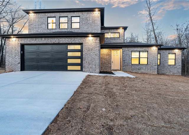 Property at 7 Ironside Ln, Bella Vista, AR 72715, 3 beds, 3 baths