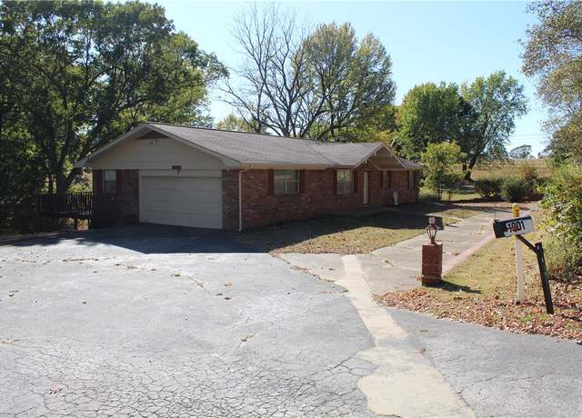 Property at 1901 Hudson Ct, Harrison, AR 72601, 4 beds, 3 baths