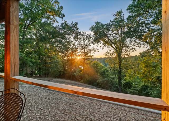Property at 34 Reading Ln, Bella Vista, AR 72714, 4 beds, 2.5 baths