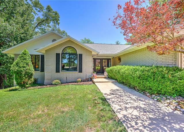 Property at 2606 Linebarger Ln, Bentonville, AR 72712, 6 beds, 4.5 baths