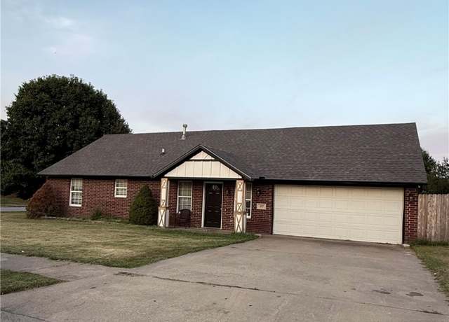 Property at 337 Joy Carol Loop, Springdale, AR 72764, 3 beds, 2 baths