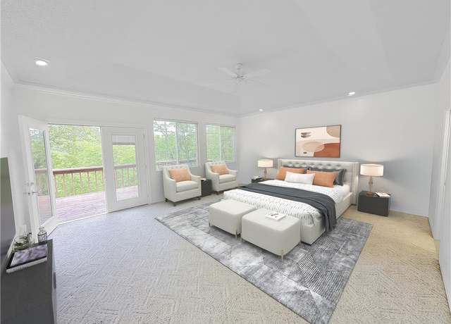 Property at 33 Country Club Dr, Holiday Island, AR 72631, 4 beds, 2.5 baths