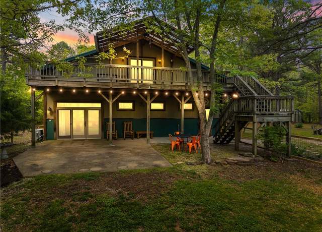 Property at 1565 County Road 102, Eureka Springs, AR 72632, 1 bed, 2 baths