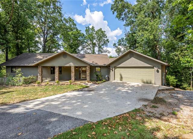 Property at 22 Howard Pl, Rogers, AR 72756, 4 beds, 3 baths