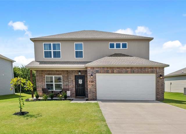 Property at 7107 Chestnut Hill Rd, Bentonville, AR 72713, 5 beds, 3.5 baths