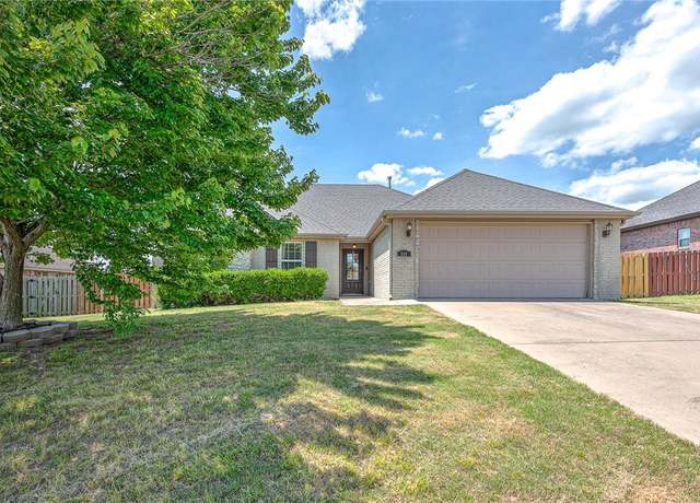 Property at 212 Jones St, Lowell, AR 72745, 3 beds, 2 baths